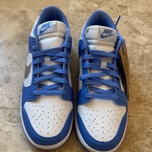 NWT Nike Sneakers W Size 10 M Size 8.5